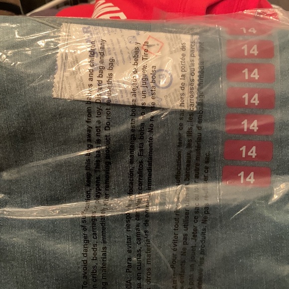 NWT In package never opened- Nine West Chrystie Capri - Picture 4 of 5